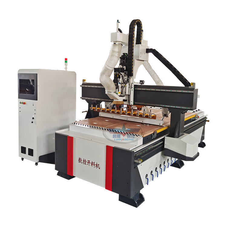 LD1325 Inline tool change CNC router